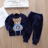 CozyBear – Varmt & mjukt – Träningsdräkt för barn med björnmönster