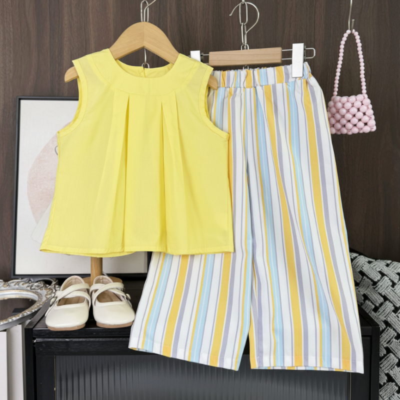 Sleeveless Tops & Pants – Mjuk & elegant – Sommarset för barn