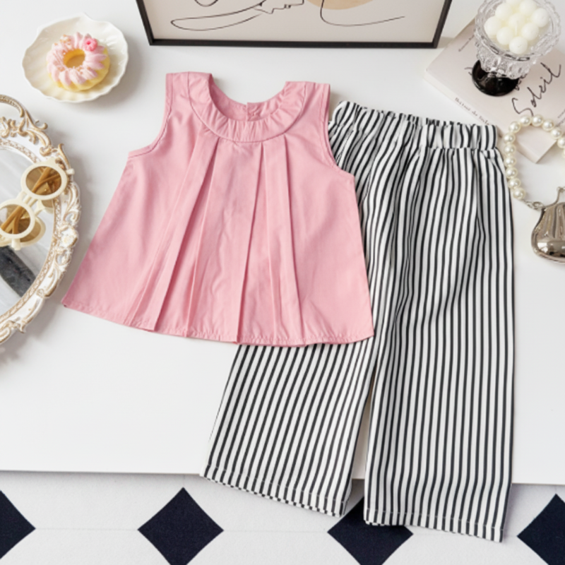 Sleeveless Tops & Pants – Mjuk & elegant – Sommarset för barn
