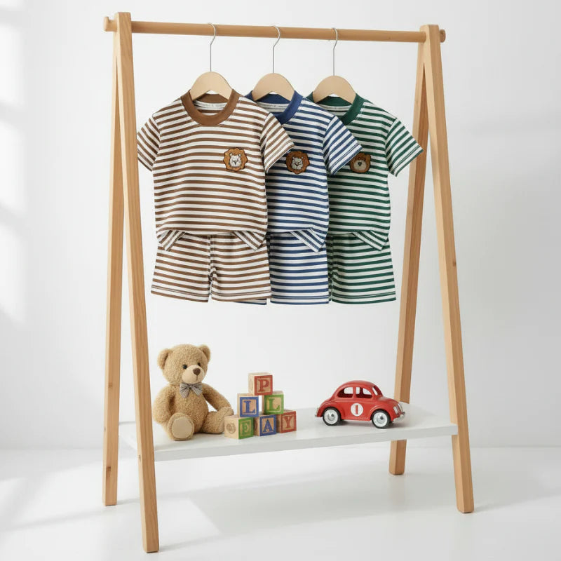 Kids Stripe Outfit – Trendigt & bekvämt – Sommaroutfit för barn