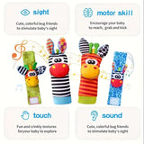 Wrist Rattle and Socks – Motorik & lek – Babyrasslor (4-pack)