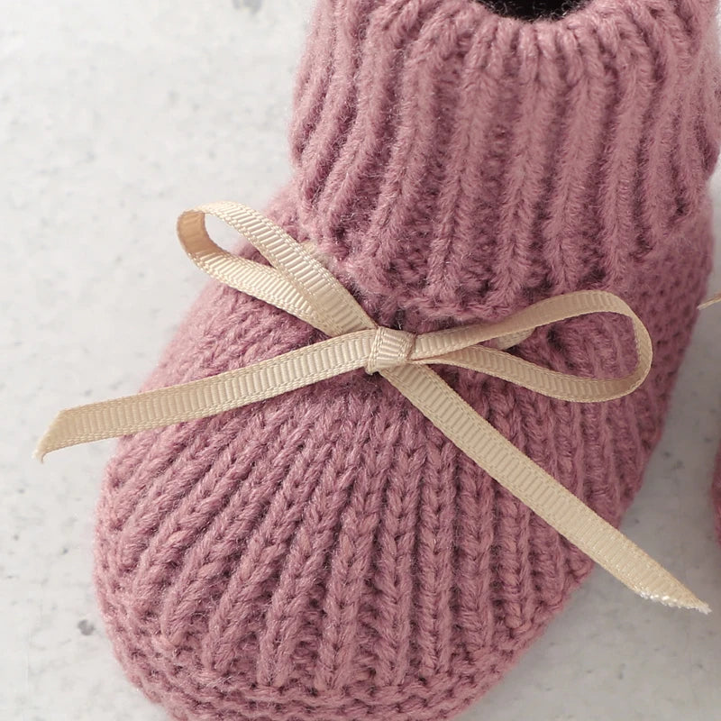 Booties & Mittens – Mjukt & varmt – Set med handskar och tossor