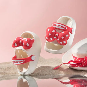 Mini Fashion – Glad och trygg – Polka Strandtofflor