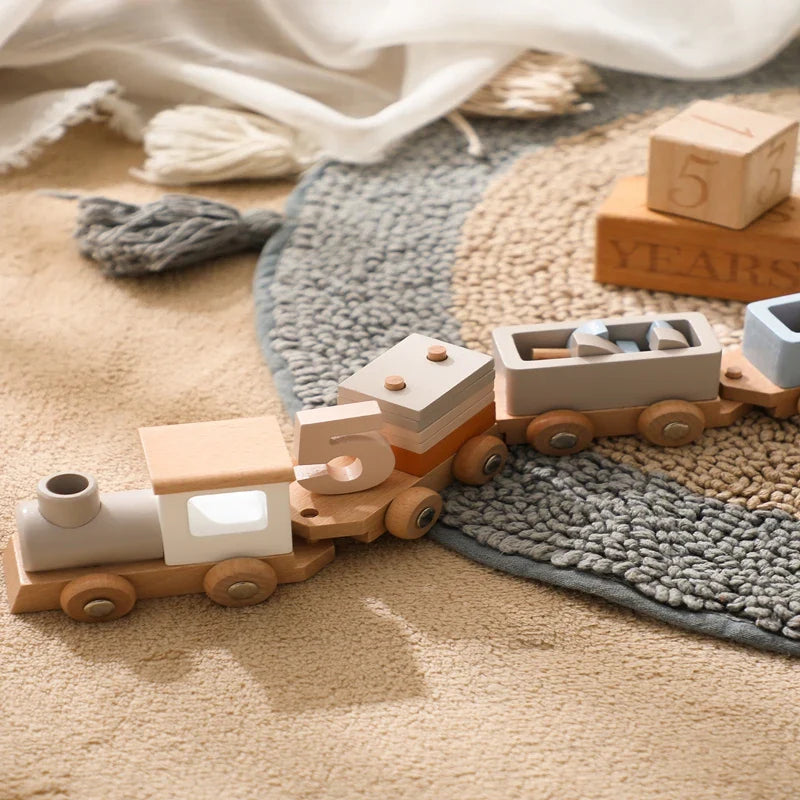 TrainCount –  Klassiskt & pedagogiskt – Trätåg från Montessori