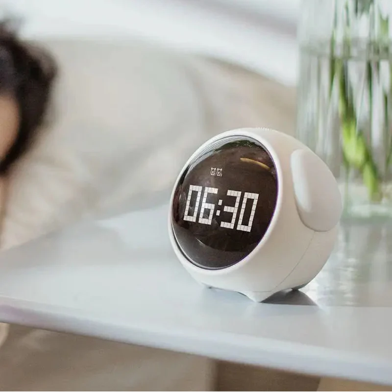 Cute Expression Alarm Clock – Söt & praktisk – väckarklocka för barn