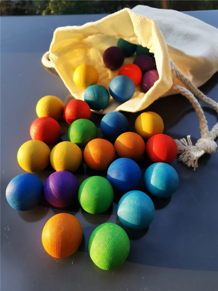 Rainbow Balls™ – Träkulor i Regnbågsfärger