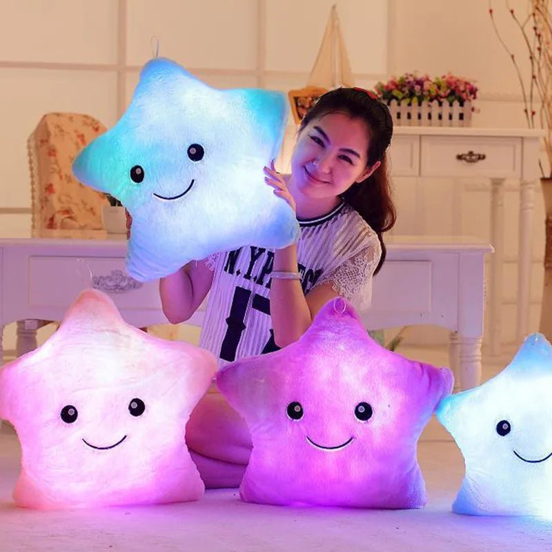Glow Star Pillow™ – Stjärnglädje i sängen - självlysande gosedjurskudde