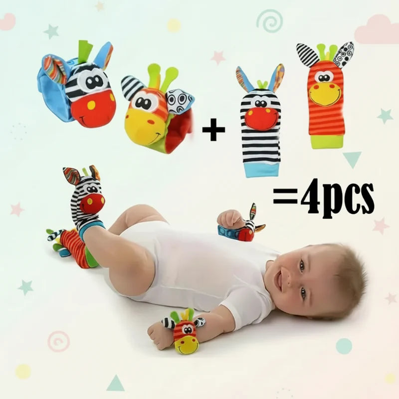 Wrist Rattle and Socks – Motorik & lek – Babyrasslor (4-pack)