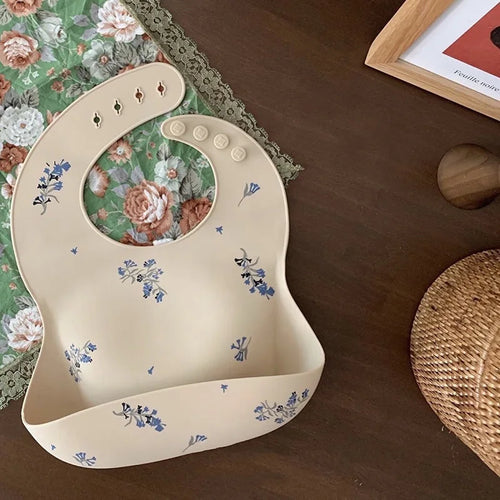 Silicone Bib - Vattentät och moderiktig - Babyhaklapp i silikon