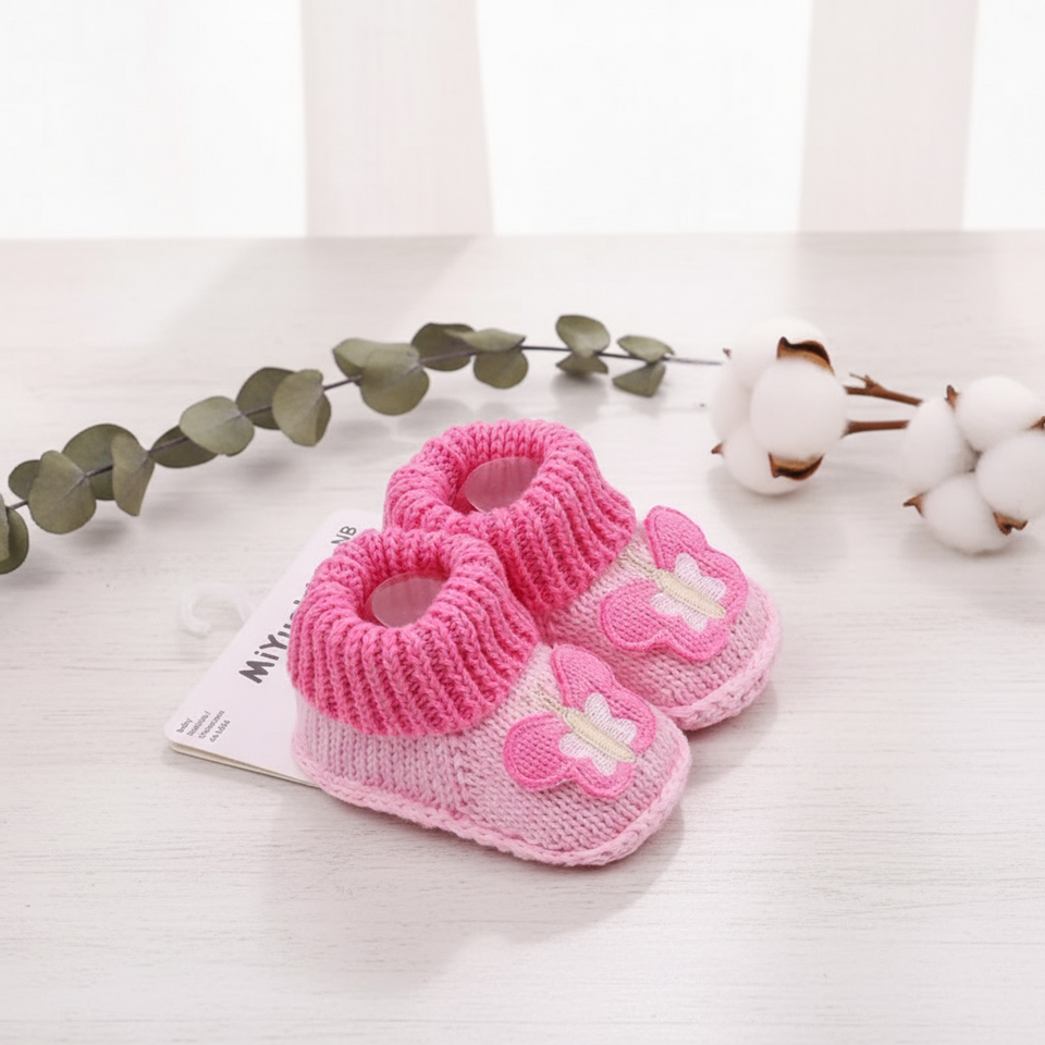 Mini Fashion – Stickade babyskor (3–6 månader)