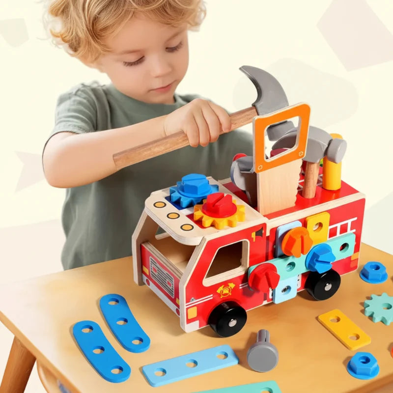 BuildRescue – Pedagogiskt & kreativt – Brandbil i trä