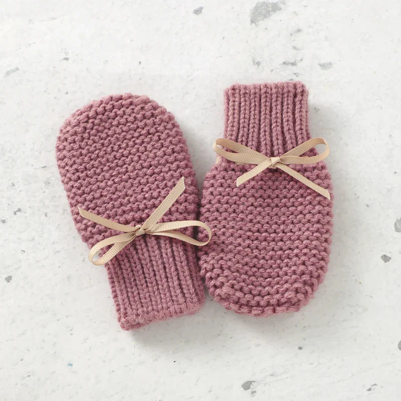 Booties & Mittens – Mjukt & varmt – Set med handskar och tossor
