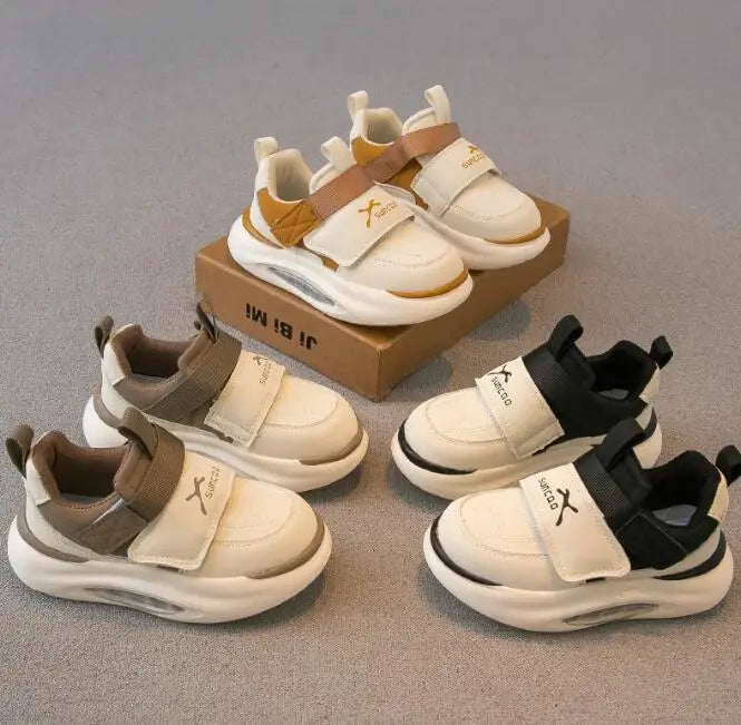 KidStride – Trendiga och funktionella – sneakers med kardborreband