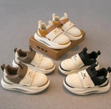 KidStride – Trendiga och funktionella – sneakers med kardborreband