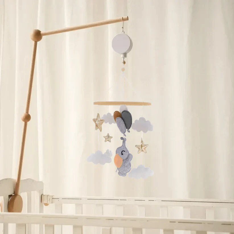 LittleNest – Naturlig ro – Babymobil i trä